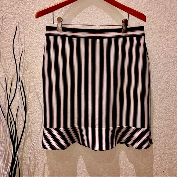 Ann Taylor Striped Flounce Skirt - Picture 2 of 6